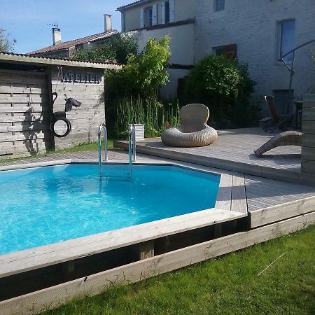B&B Le Verger Echillais 外观 照片